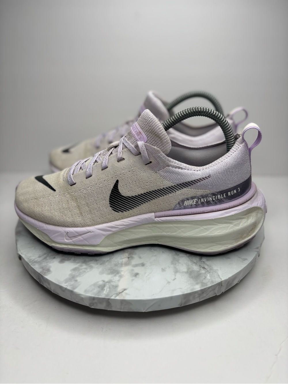 Size 8 - Nike ZoomX Invincible 3 Barely Grape Black W
